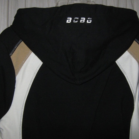 Gorgeous Stylish BCBG Max Azria Hoodie Jacket - Picture 4 of 4